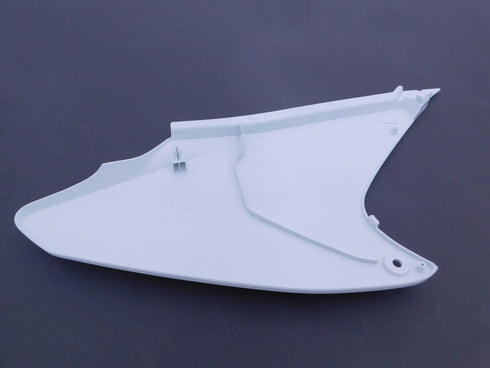 HONDA LEFT SIDE COVER NUMBER PLATE 03-2014 CRF150F / 03-2014 CRF230F OEM NEW